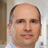 Prof. Dr. Fırat Helvacıoğlu, göz cerrahı – Veni Vidi Göz Caddebostan, Kadıköy İstanbul göz doktoru